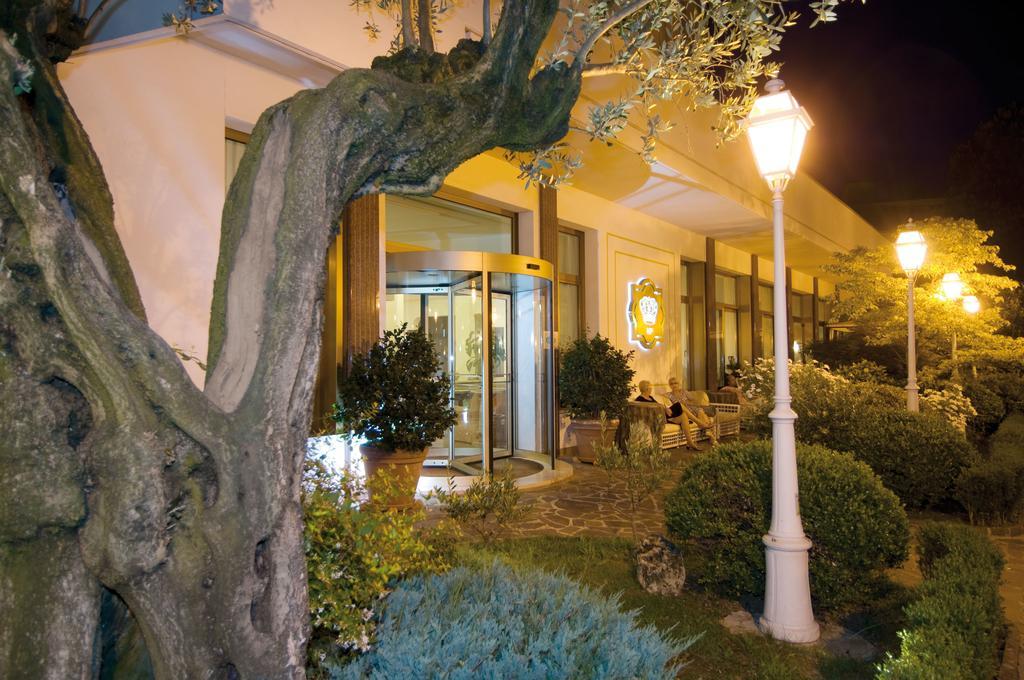 Hotel Terme Principe Abano Terme Bagian luar foto